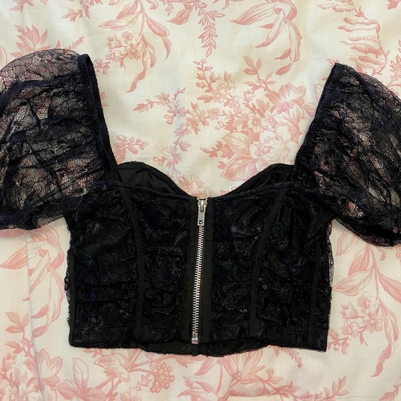 Forever 21 Black Lace Crop Top - Picture 2 of 4